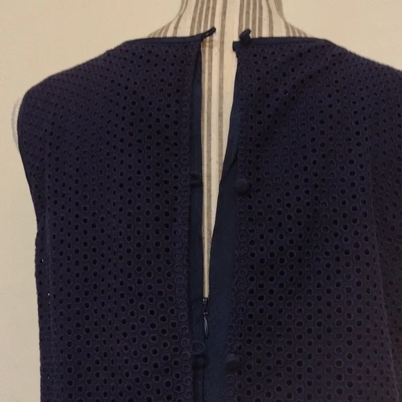 J Crew Navy Eyelet Sleeveless Dress Size 6 - Picture 5 of 10